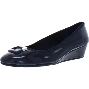 Bandolino Women's TAD Pump, Medium Blue Patent PU, 8