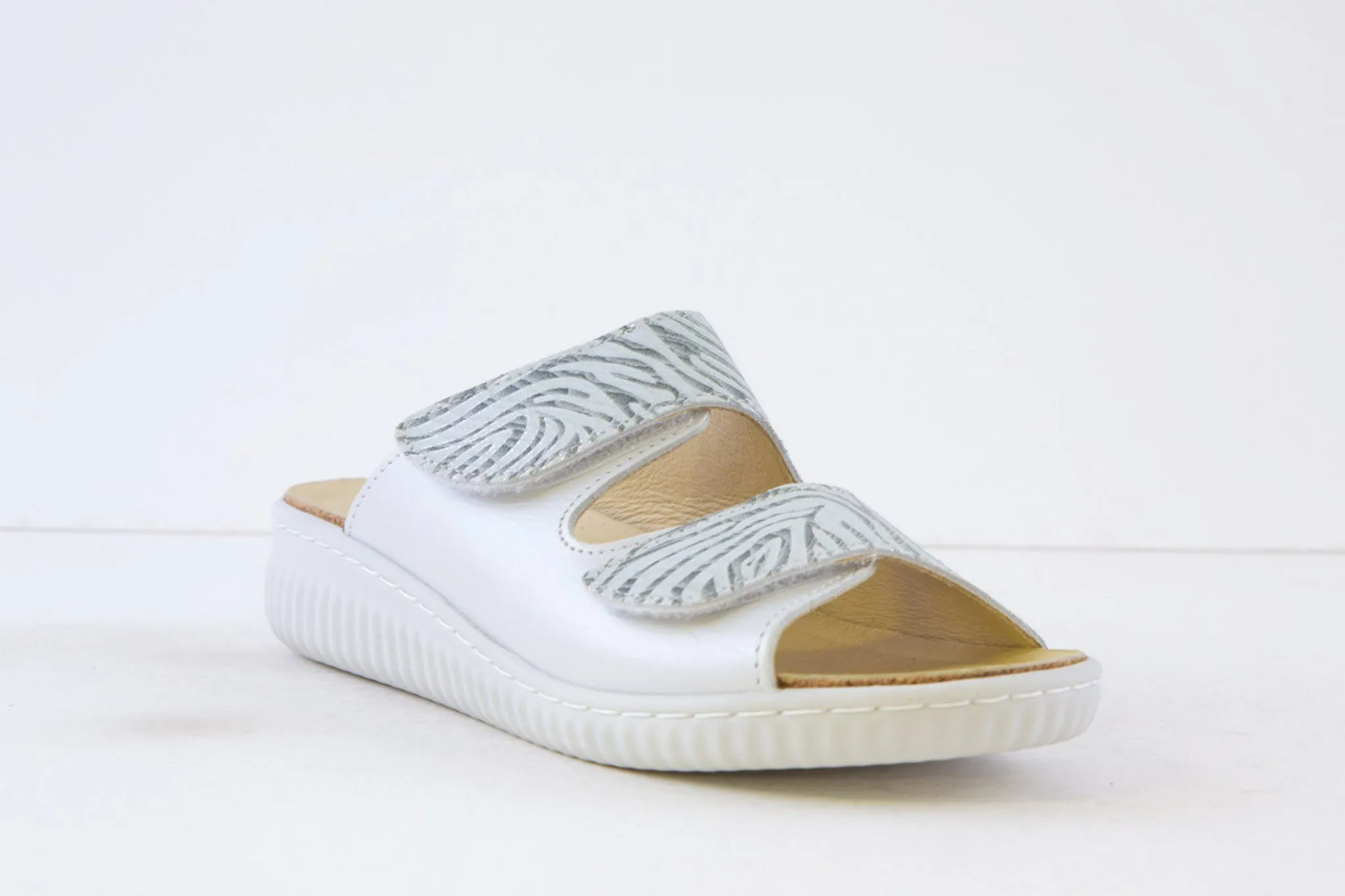 BELVIDA - 47.202 LOW WEDGE VELCRO MULE - SILVER/GREY