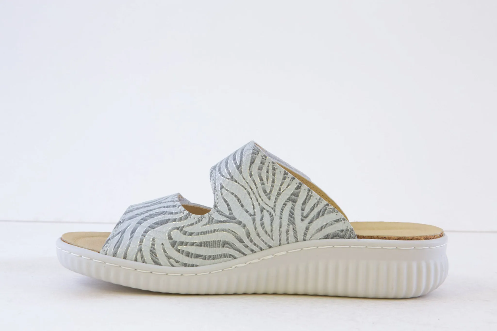 BELVIDA - 47.202 LOW WEDGE VELCRO MULE - SILVER/GREY
