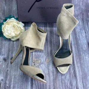 Brian Atwood Correns Light Natural Suede Pumps 7.5