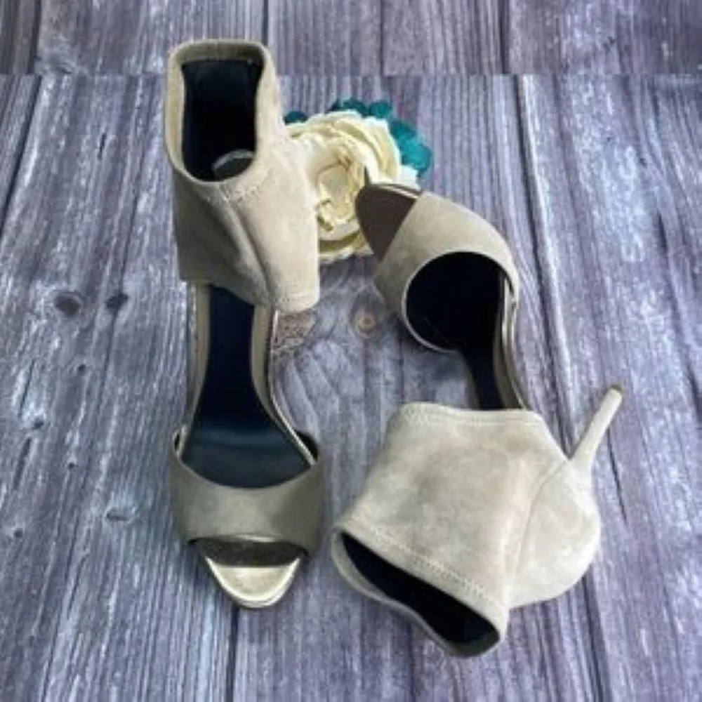 Brian Atwood Correns Light Natural Suede Pumps 7.5