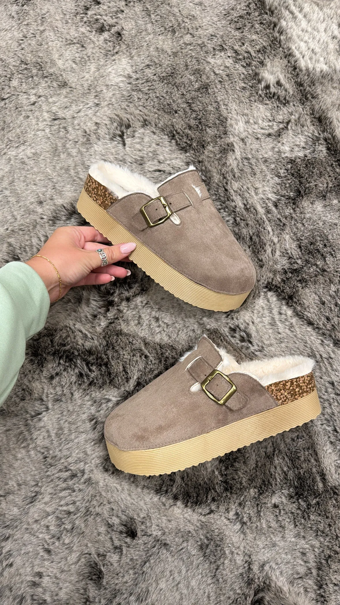 CARA MULE
