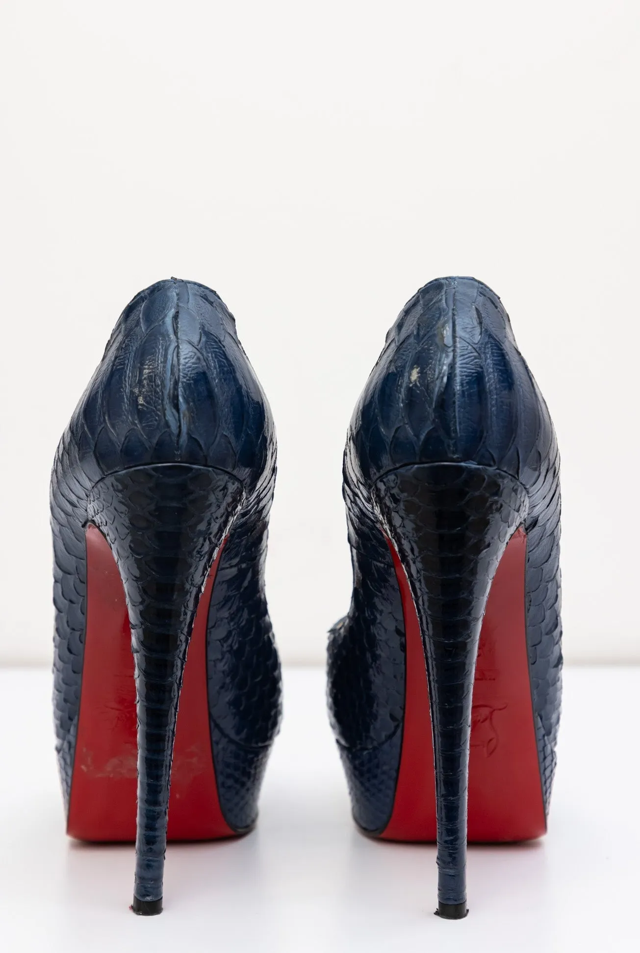 CHRISTIAN LOUBOUTIN Blue Crocodile Leather Pumps