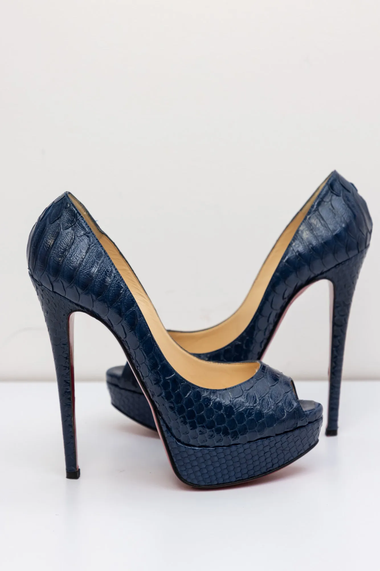 CHRISTIAN LOUBOUTIN Blue Crocodile Leather Pumps