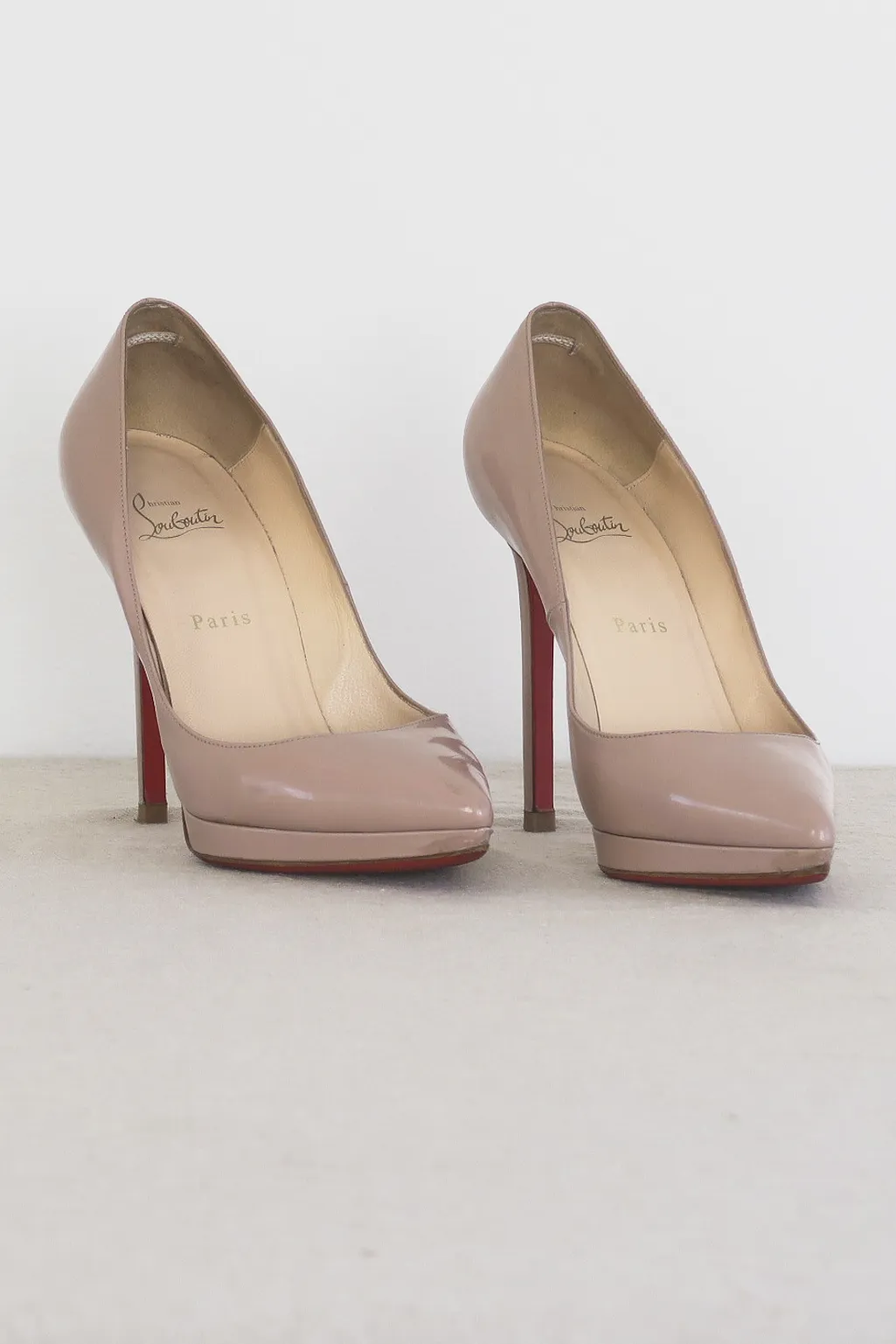 Christian Louboutin Pigalle Plato Pumps