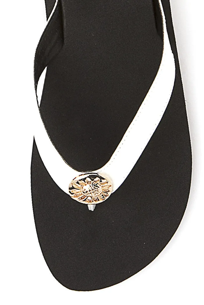 Eda Flip-Flop in White