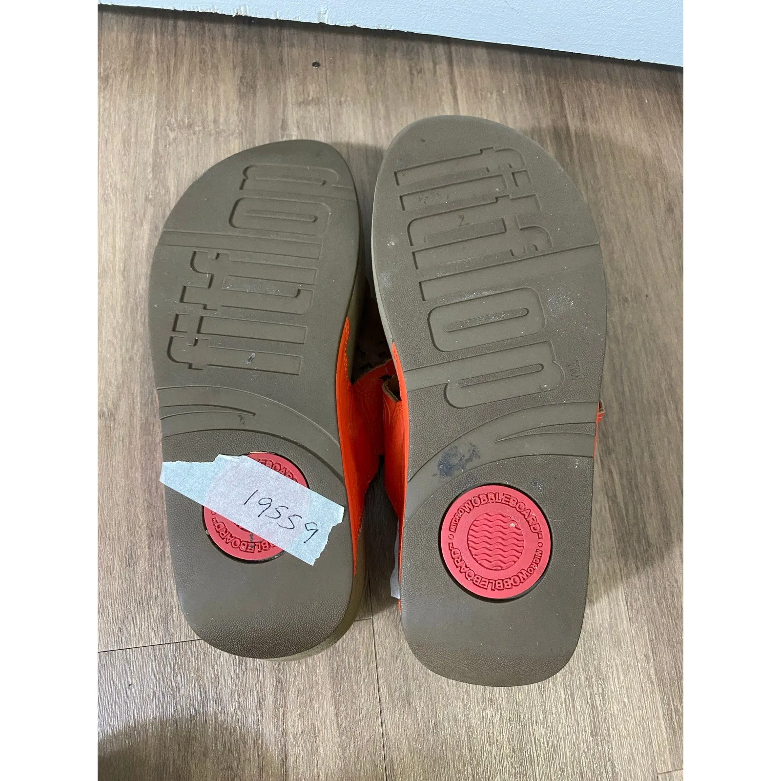 Fit Flop Brown Orange Leather Cut Outs Flip Flop Sz 7