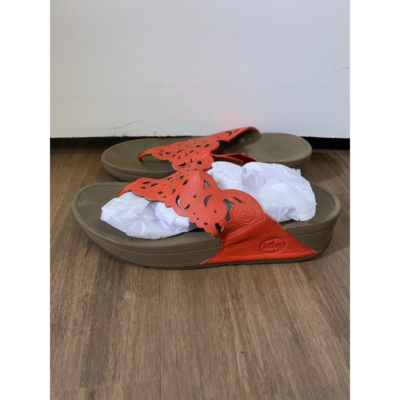 Fit Flop Brown Orange Leather Cut Outs Flip Flop Sz 7