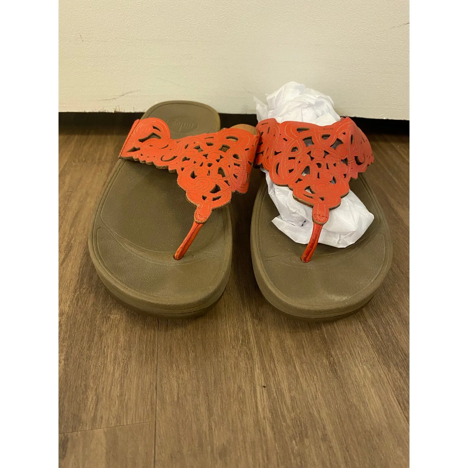 Fit Flop Brown Orange Leather Cut Outs Flip Flop Sz 7