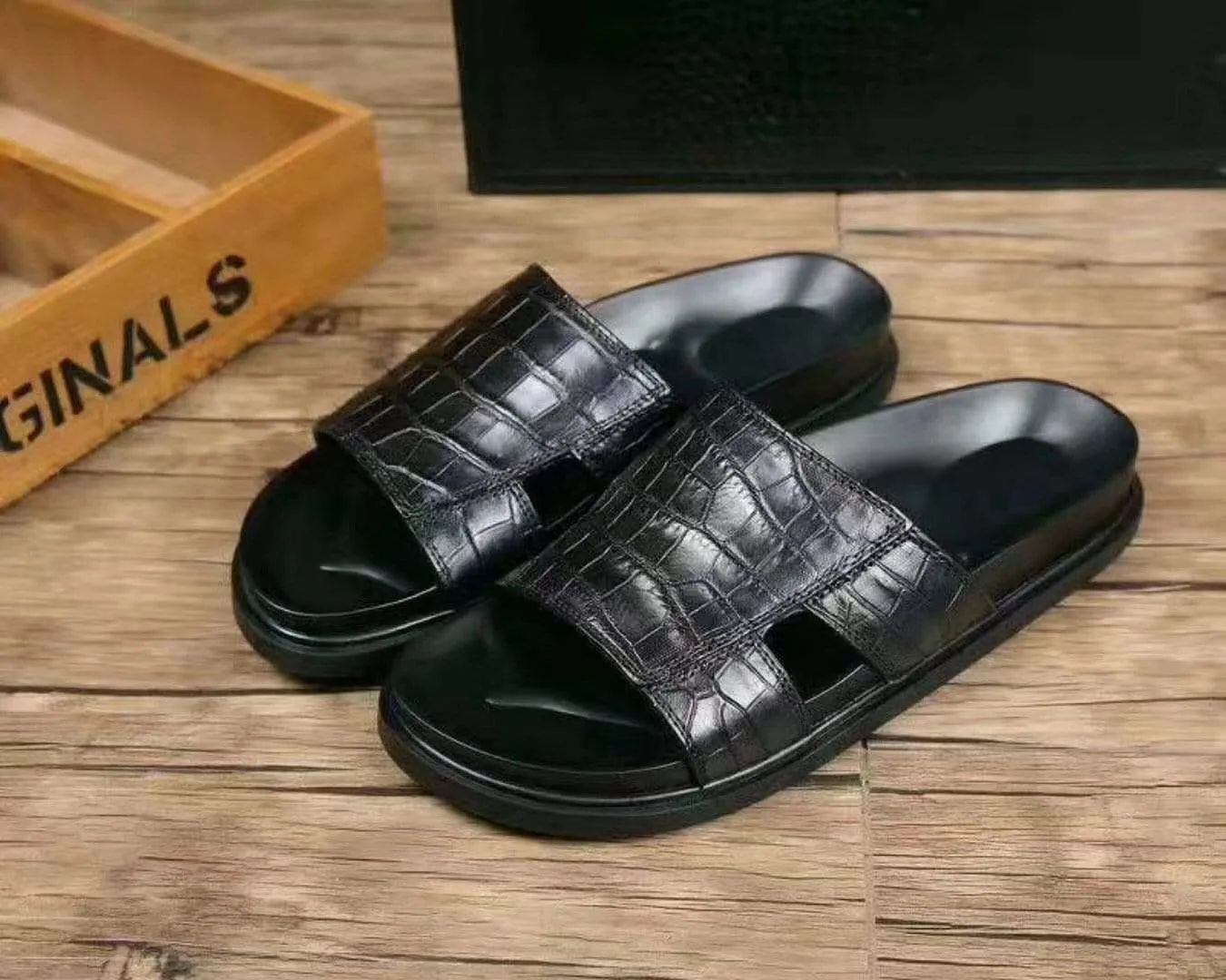 Genuine  Crocodile Belly Leather  Mens  Slipper