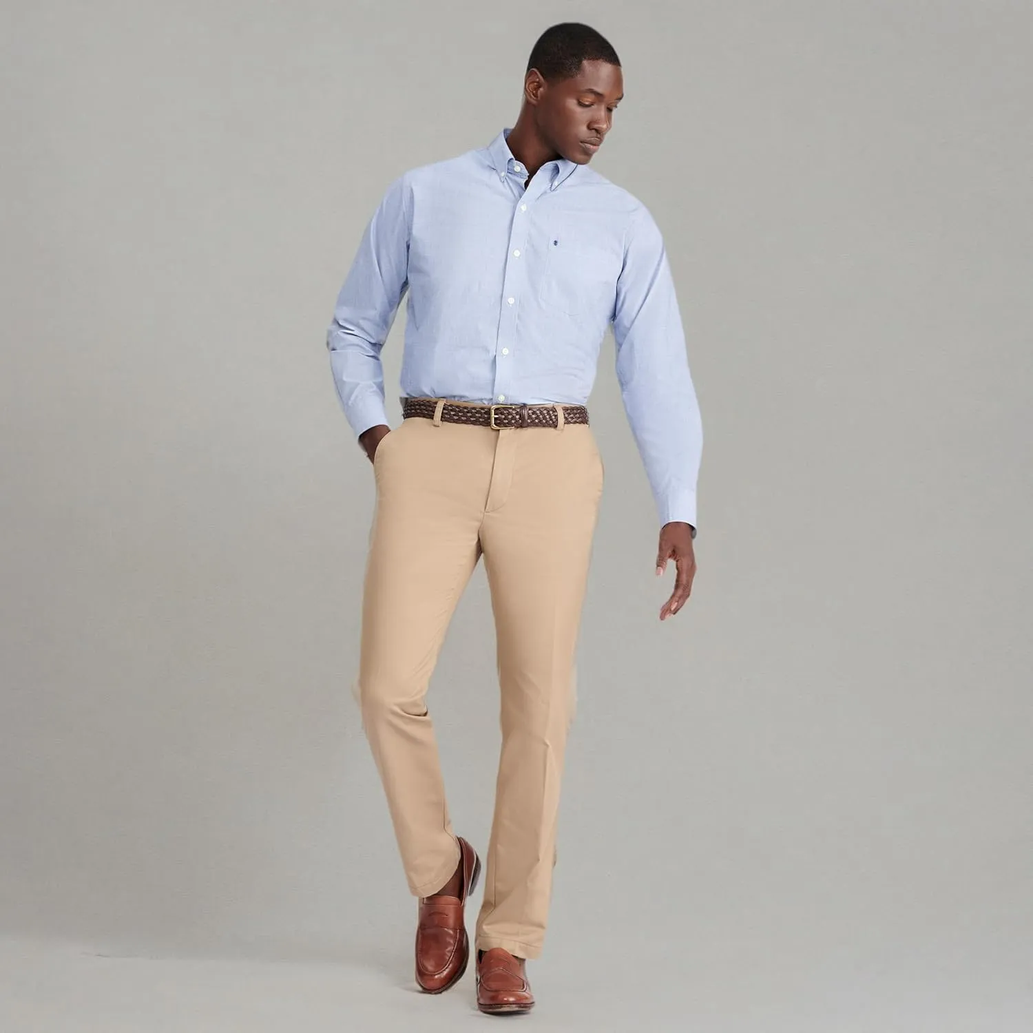 IZOD Men's Button Down Long Sleeve Stretch Performance Solid Shirt