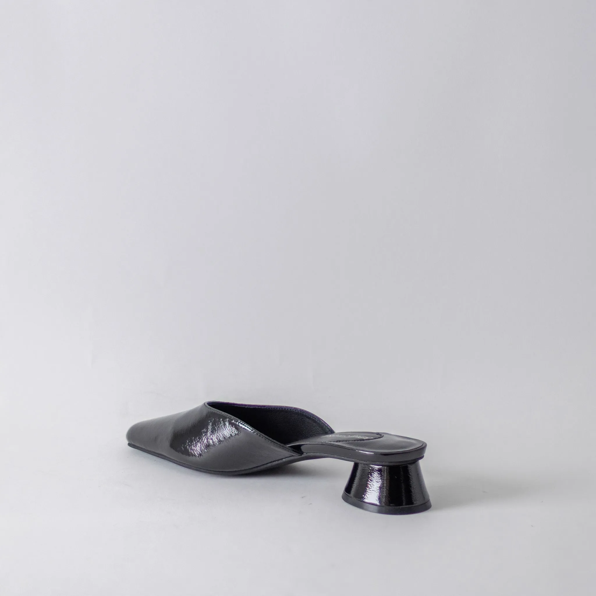 JEFFREY CAMPBELL MOLLY-BLACK CRINKLE PAT