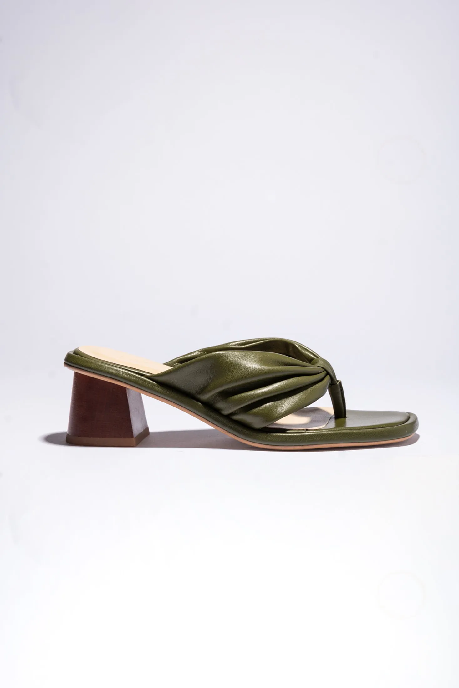 JUNE Olive
