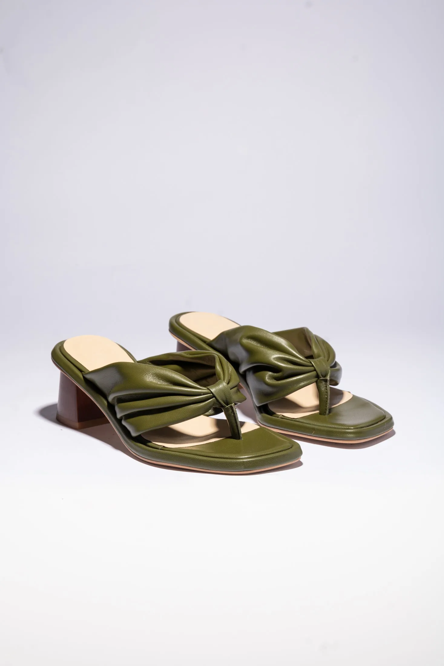JUNE Olive