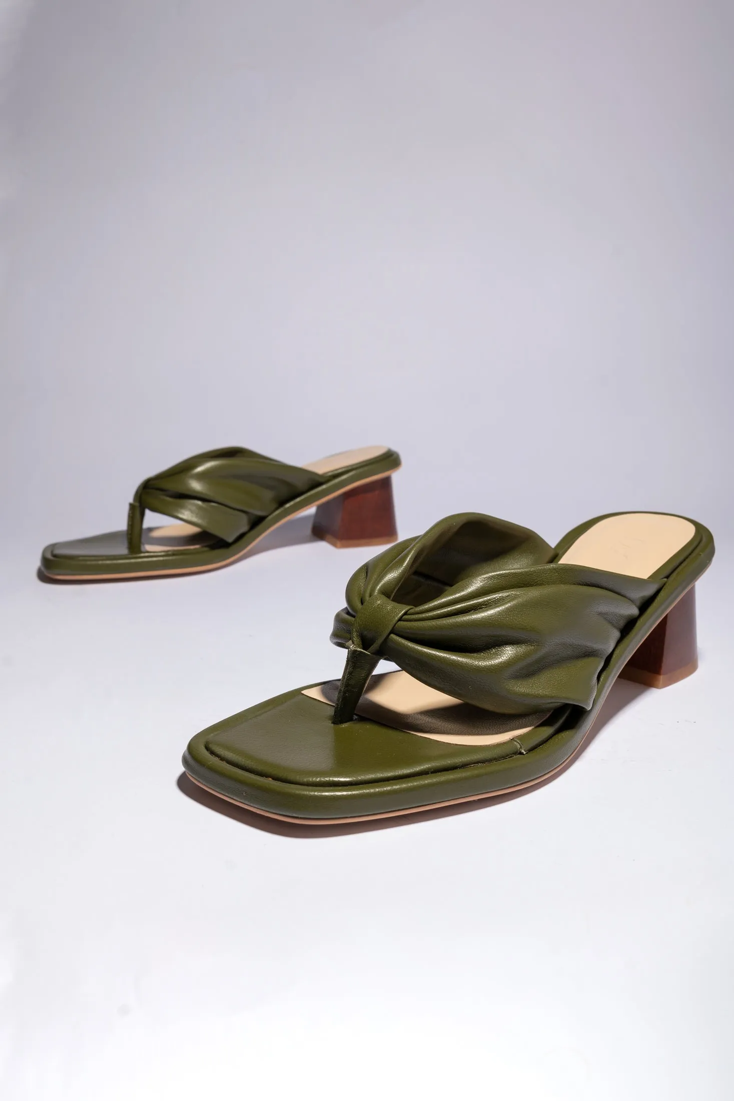 JUNE Olive