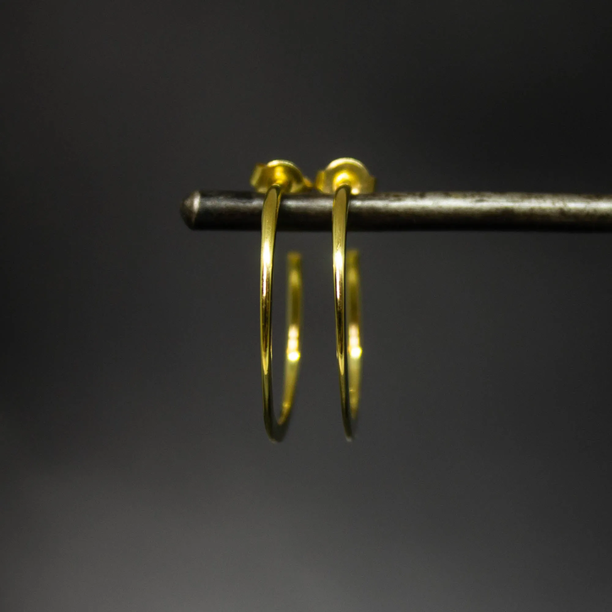 Minimal Flat Hoop Earrings