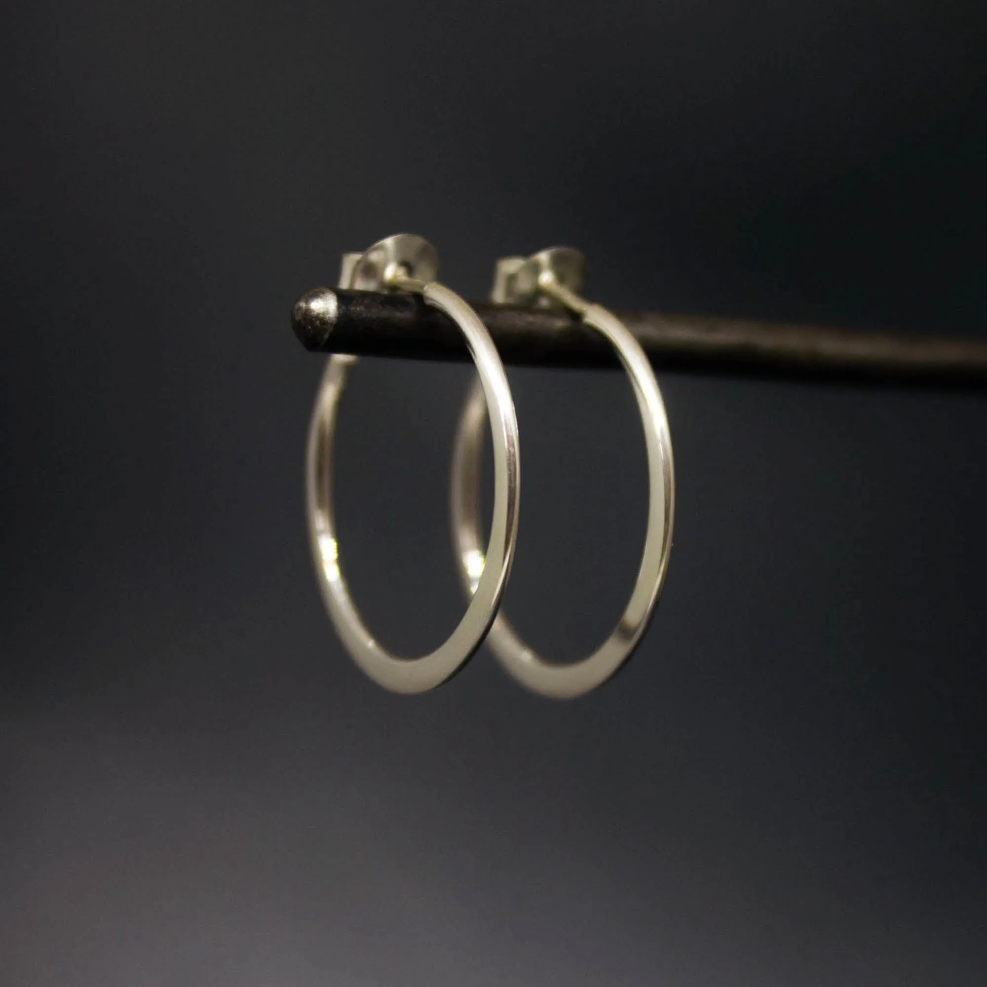 Minimal Flat Hoop Earrings