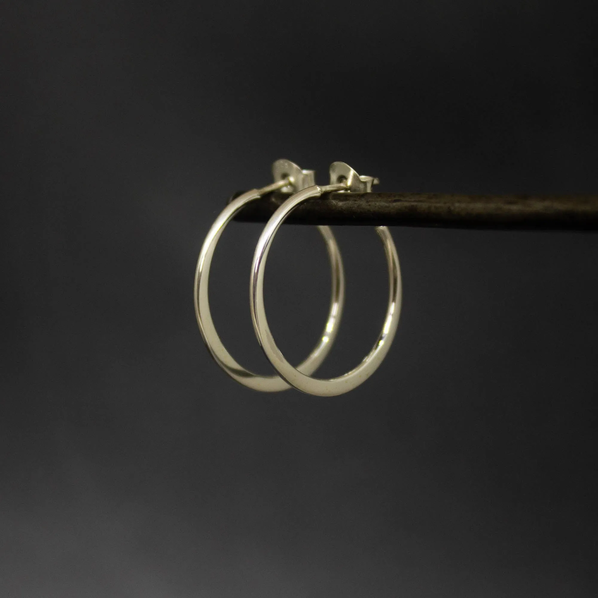 Minimal Flat Hoop Earrings