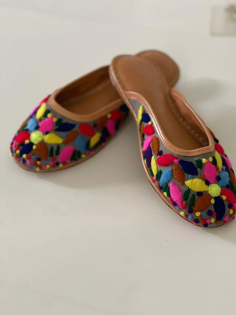 Modern Style Flat Mule with Beautiful Thread Hand Embroidery in Pure Leather