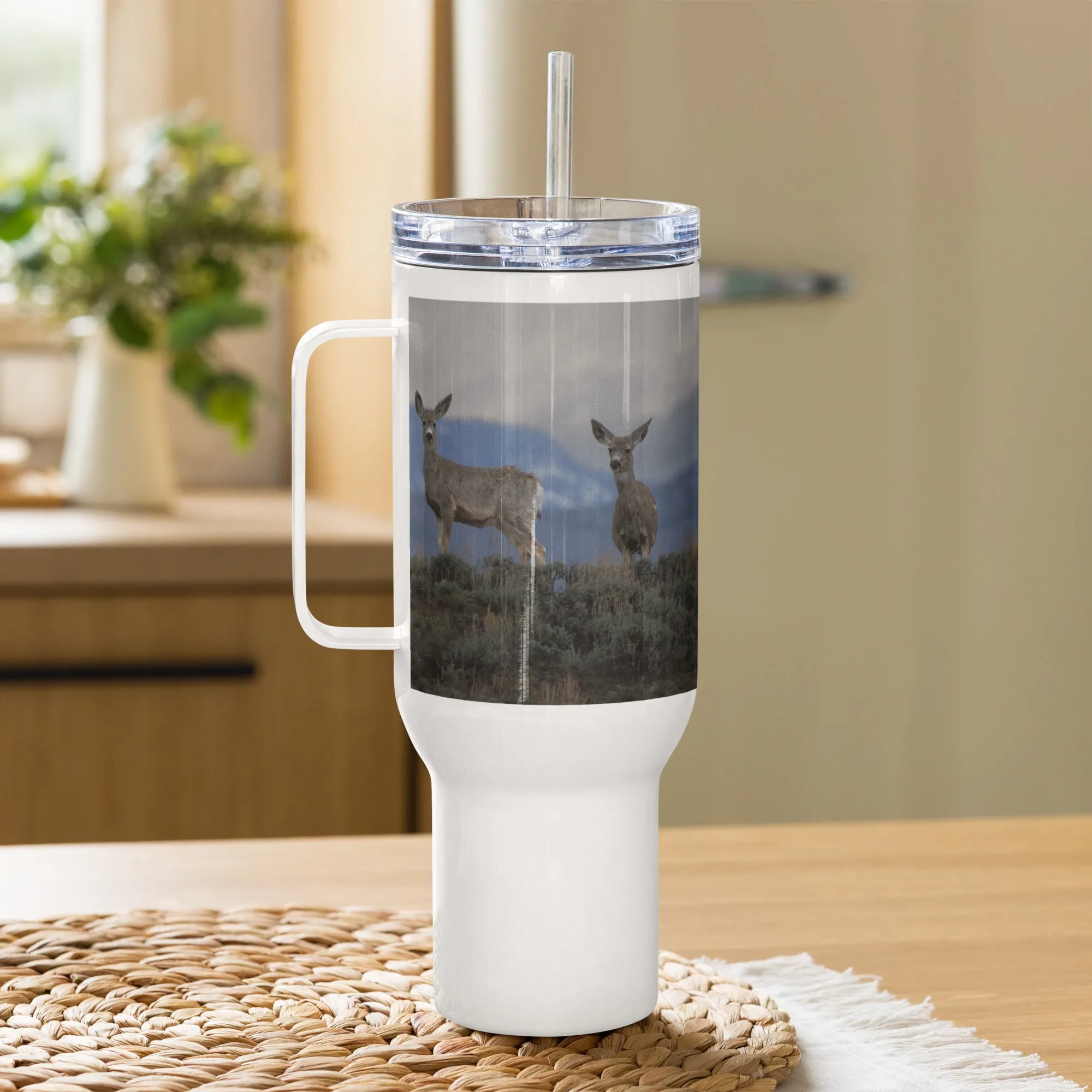 Mule Deer Travel mug with a handle