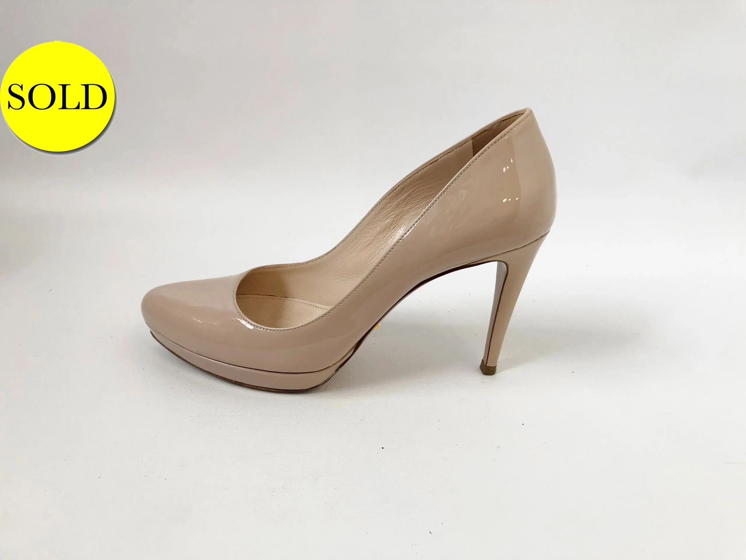 Prada Patent Leather Platform Pump Size 38 It (8 Us)