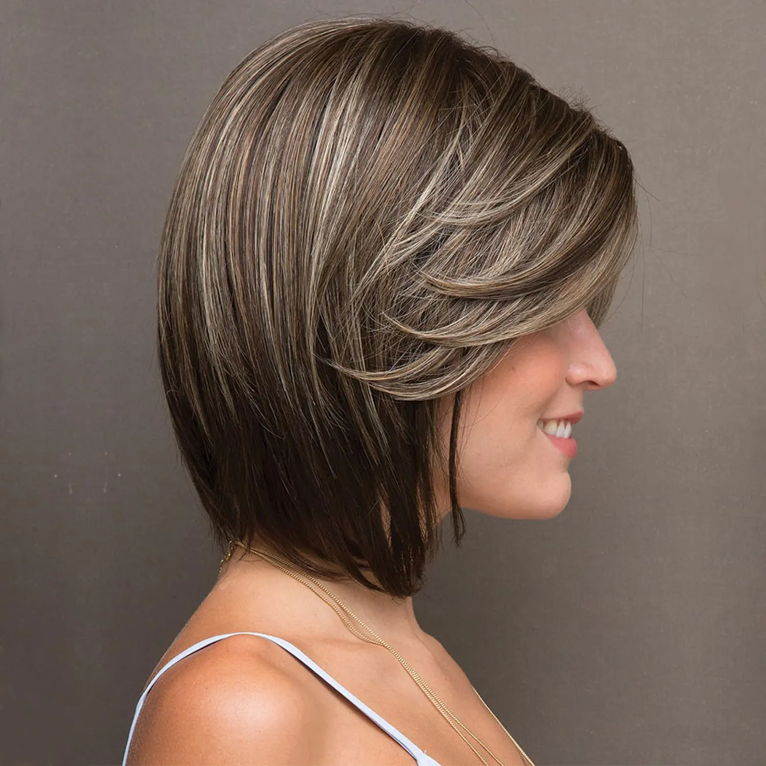 Short Brunette Bob Wig Straight with Flat Bangs Chocolate Brown Synthetic Hair Wigs for Women Heat Resistant Fiber Daily Costume Cosplay 10 inch