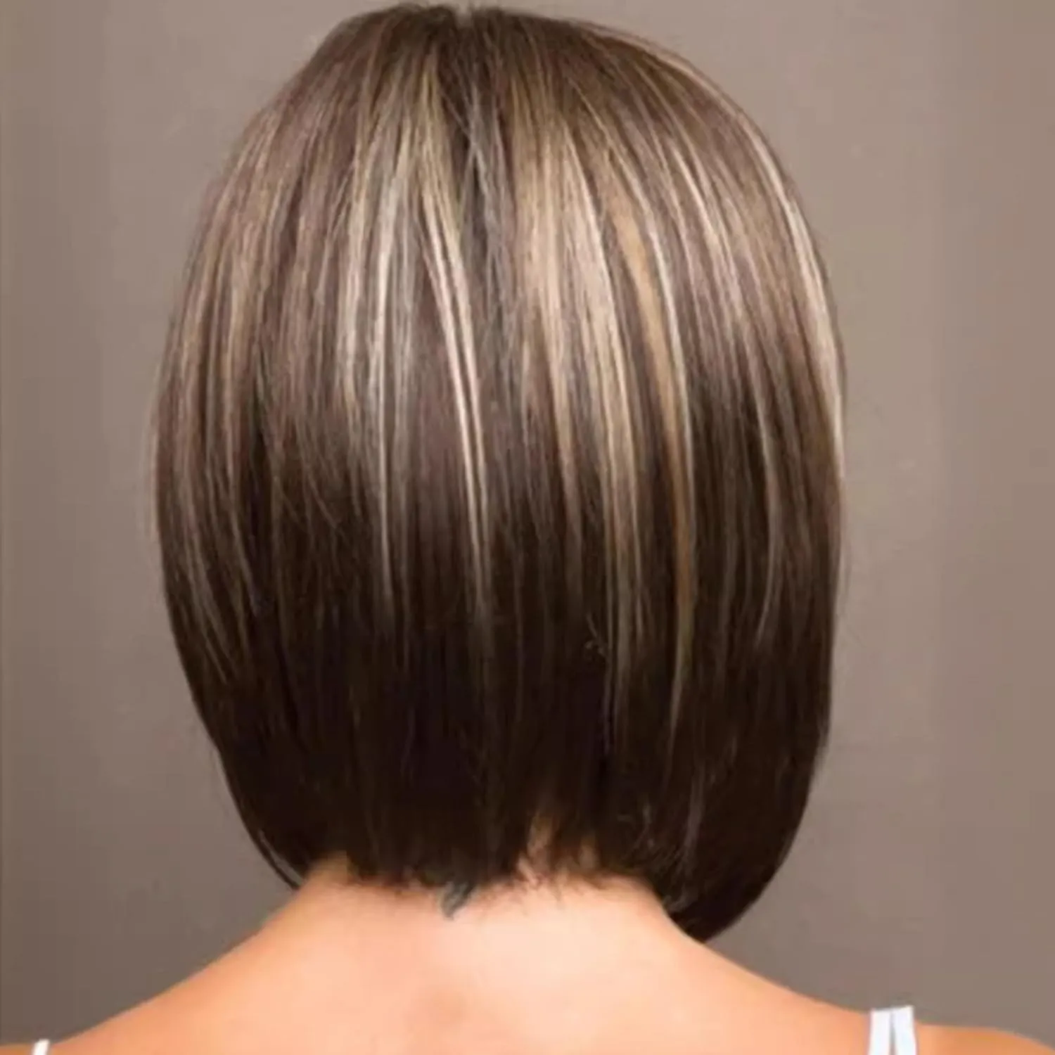 Short Brunette Bob Wig Straight with Flat Bangs Chocolate Brown Synthetic Hair Wigs for Women Heat Resistant Fiber Daily Costume Cosplay 10 inch