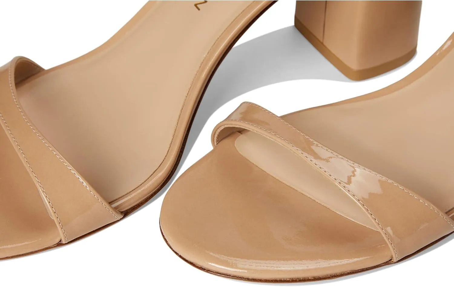 Stuart Weitzman Women's Nudist Block 75 Pump