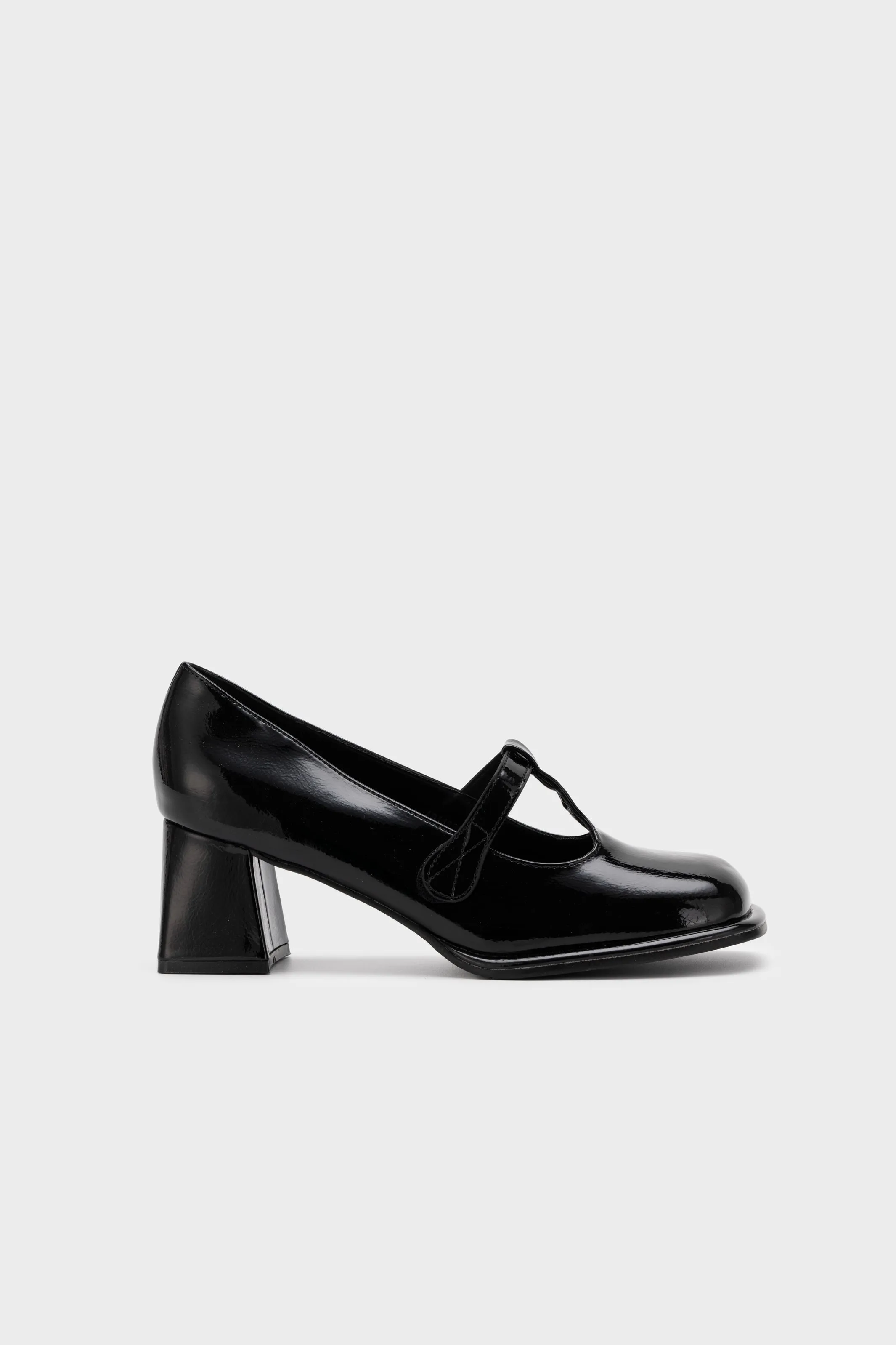 T BAR CHUNKY HEEL PUMP