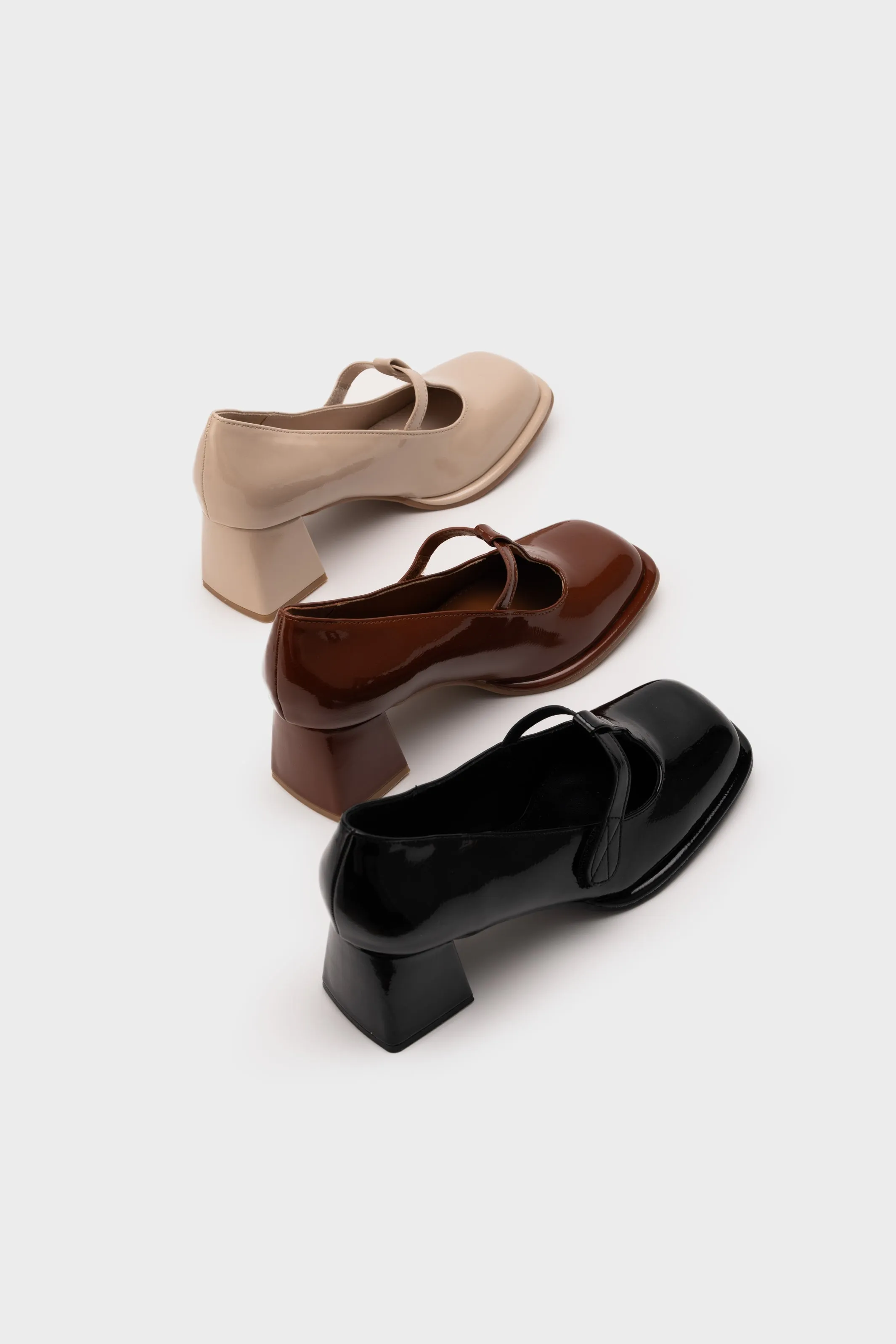 T BAR CHUNKY HEEL PUMP