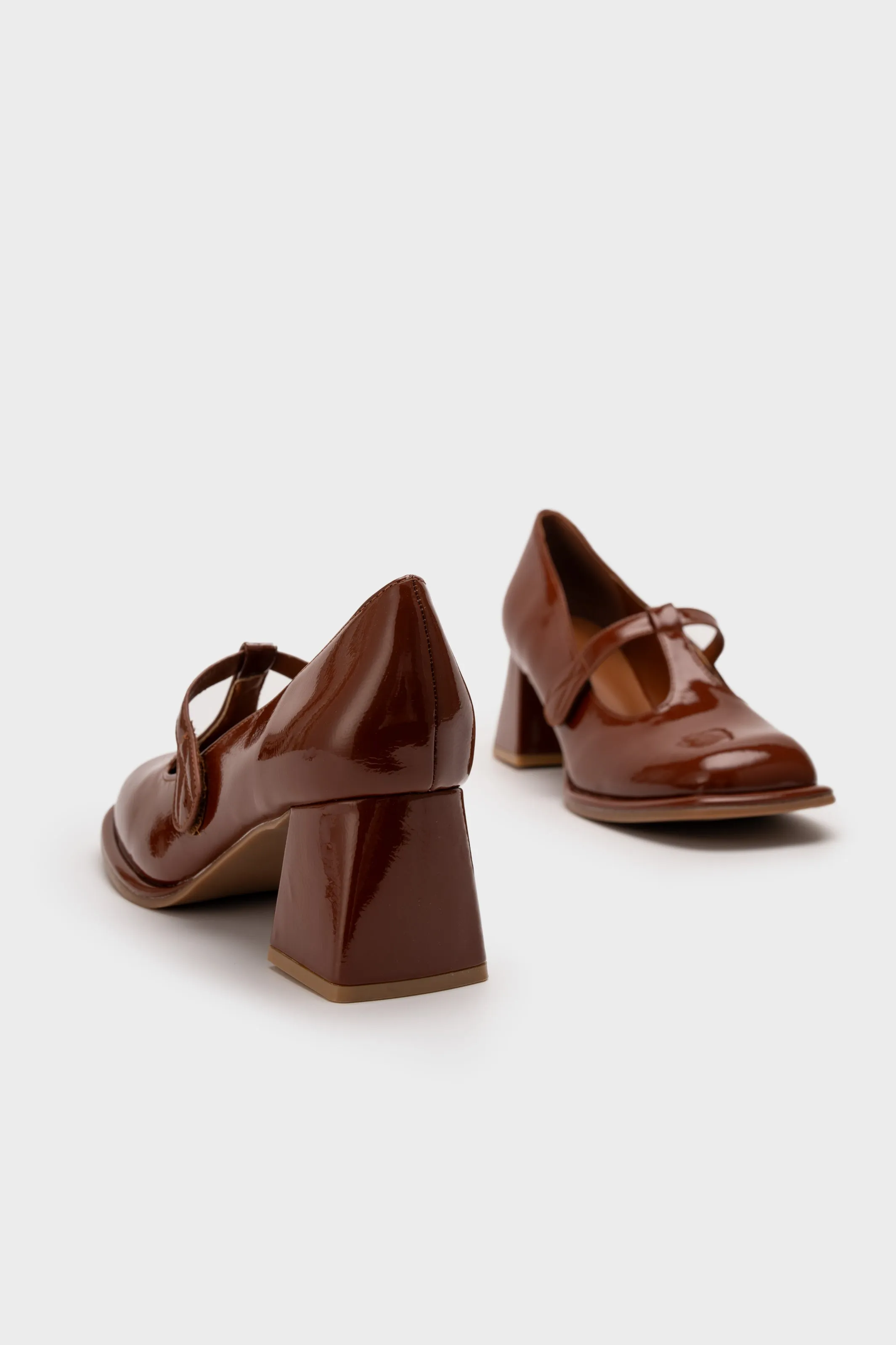 T BAR CHUNKY HEEL PUMP