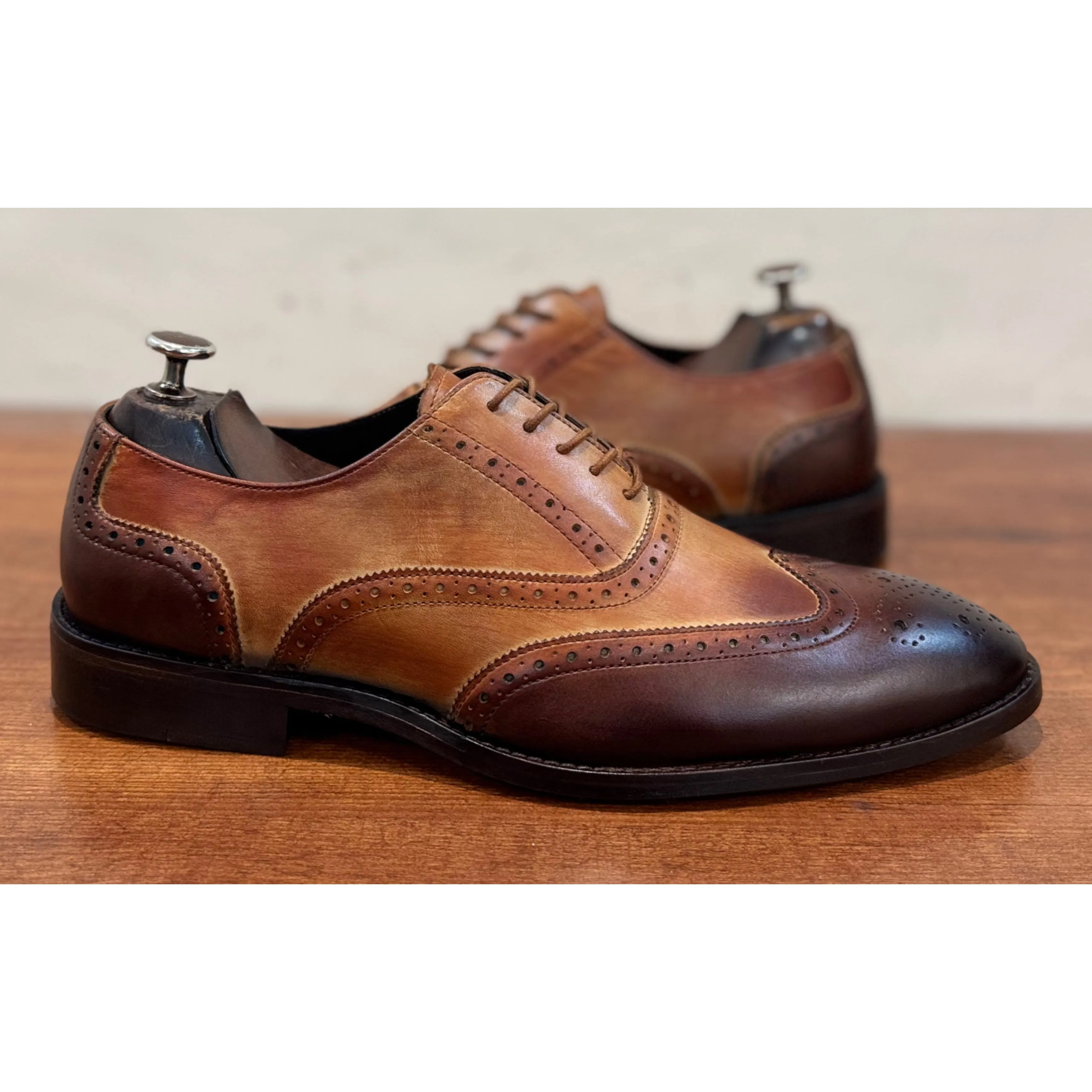 Tan Classic Oxford Brogue’s