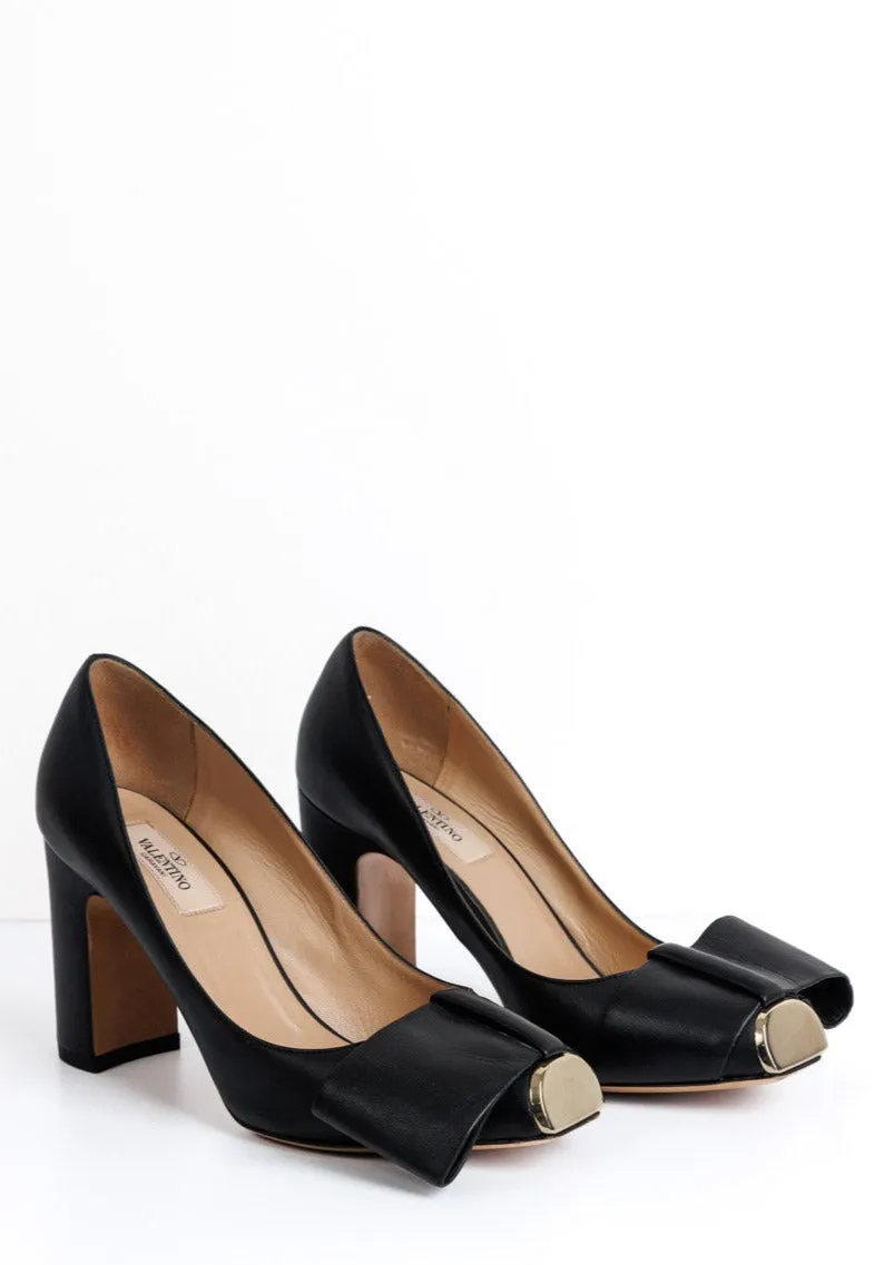 VALENTINO GARAVANI Black Leather Half Bow Block Heel Pumps