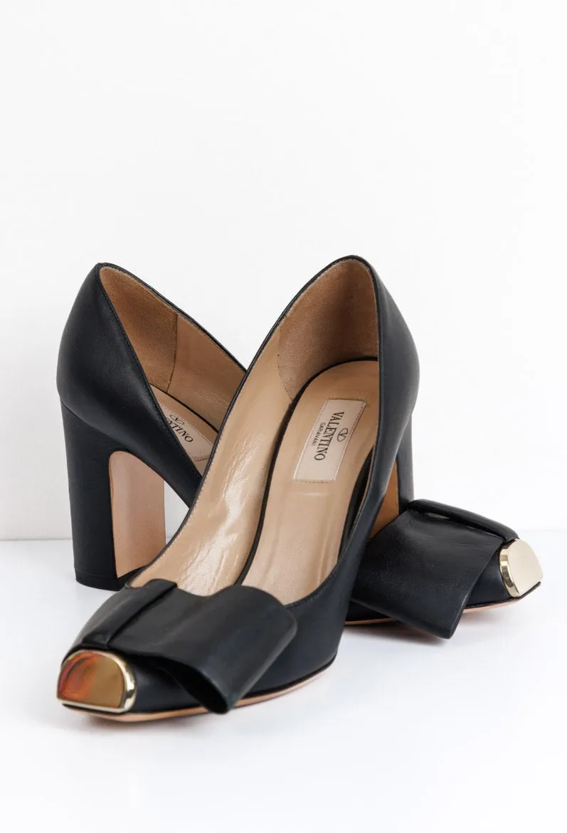 VALENTINO GARAVANI Black Leather Half Bow Block Heel Pumps