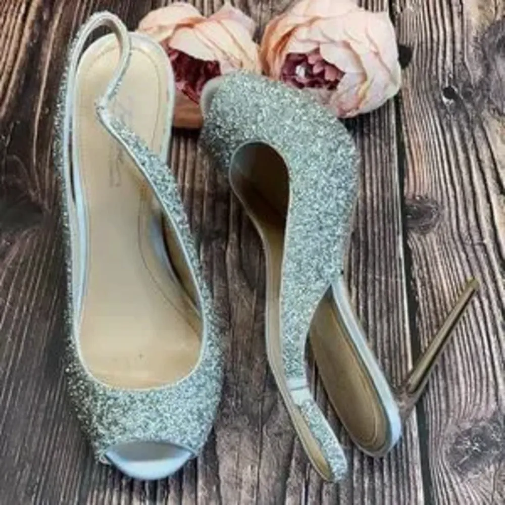 Vince Camuto Silver Synthetic Heels 7.5M