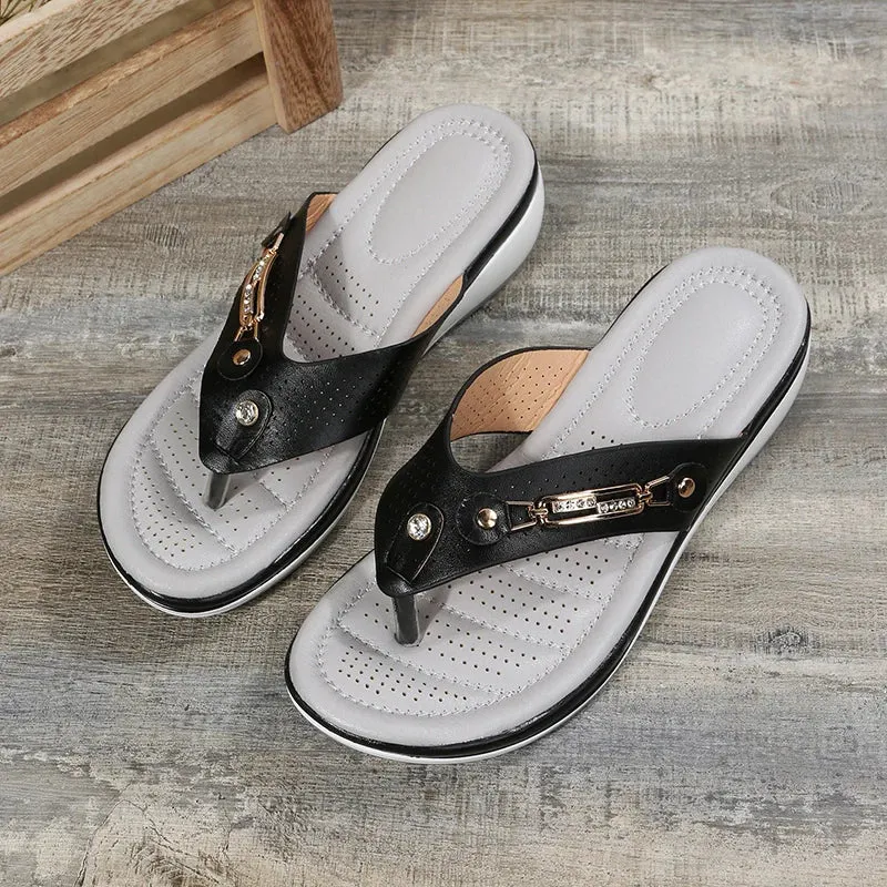 Women's Thong Sandal with Thick Strap and Rhinestones