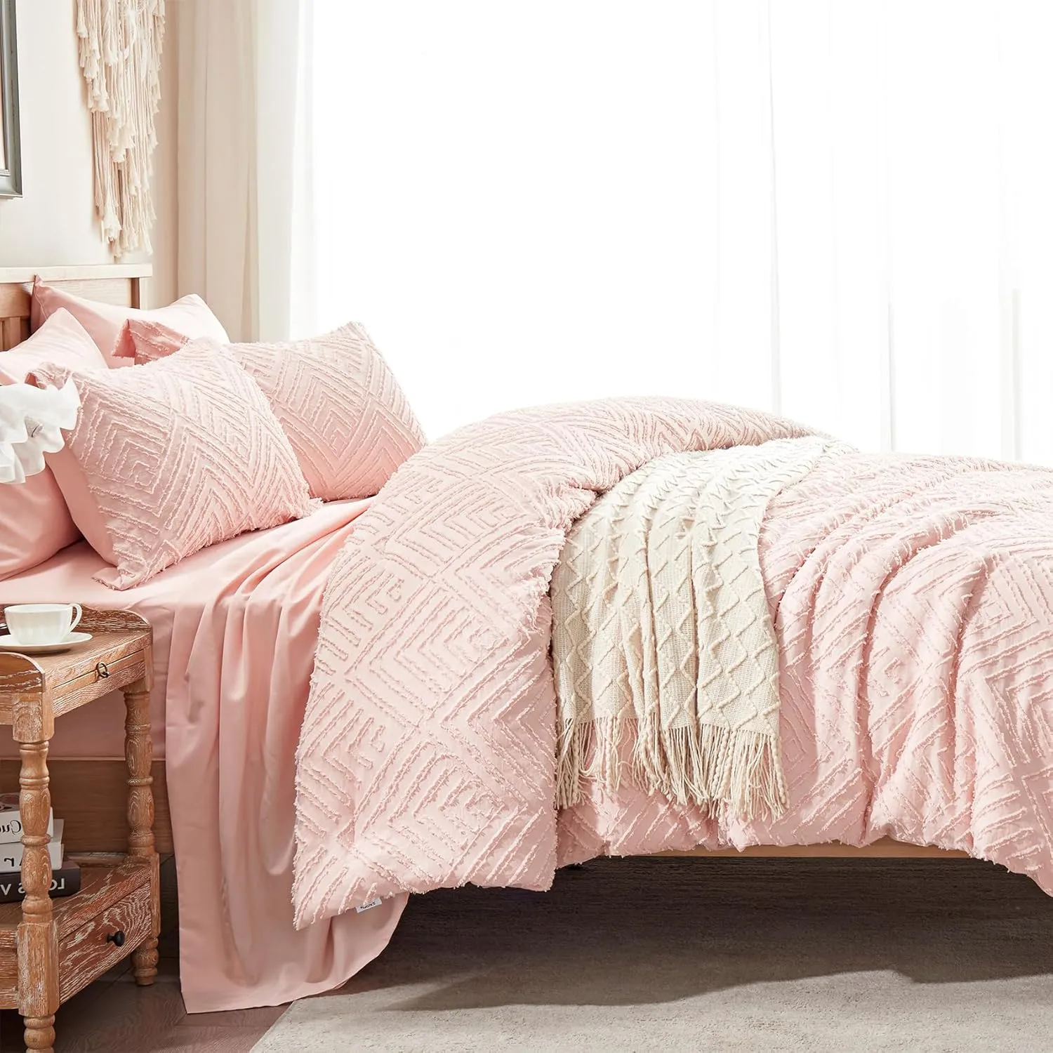 Zzlpp Full Comforter Set 7 Pieces, Pink Tufted Bed in a Bag with Comforter and Sheets, All Season Boho Bedding Sets with 1 Comforter, 2 Pillow Shams, 2 Pillowcases, 1 Sheet